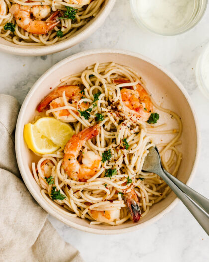 89B*. Lemon and garlic Seafood Linguine Pasta